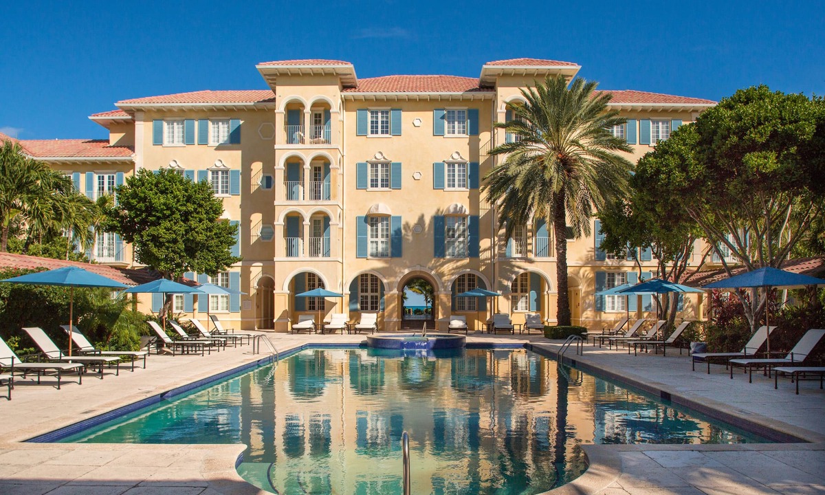 Grace Bay Condo | Beach Front Luxury Condo in the Heart of Grace Bay at Villa Renaissance.