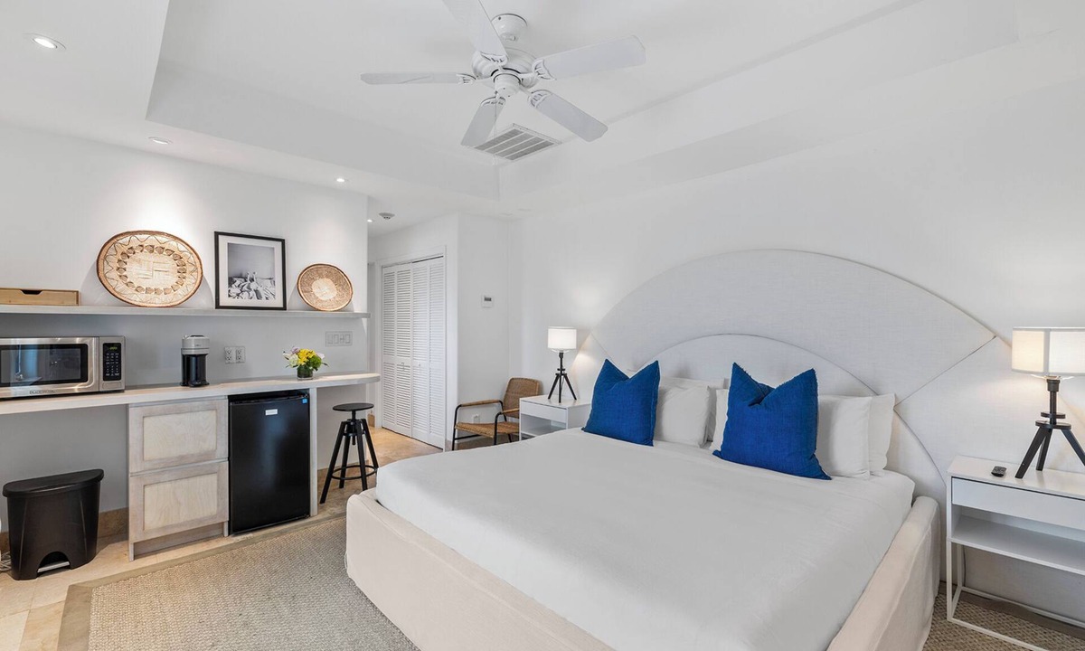 The Bight Condo | Comfortable Studio @ Yacht Club, 5 minute walk from Grace Bay Beach