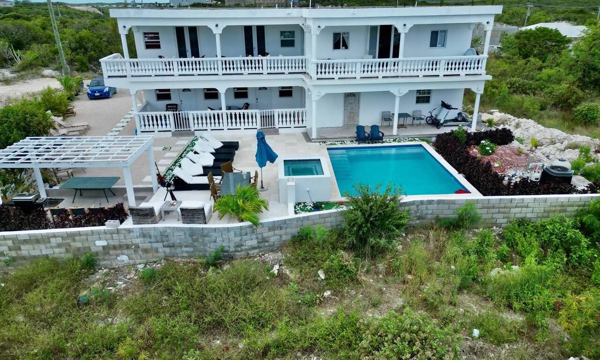 Blue Hills Condo | Condo with Sea view