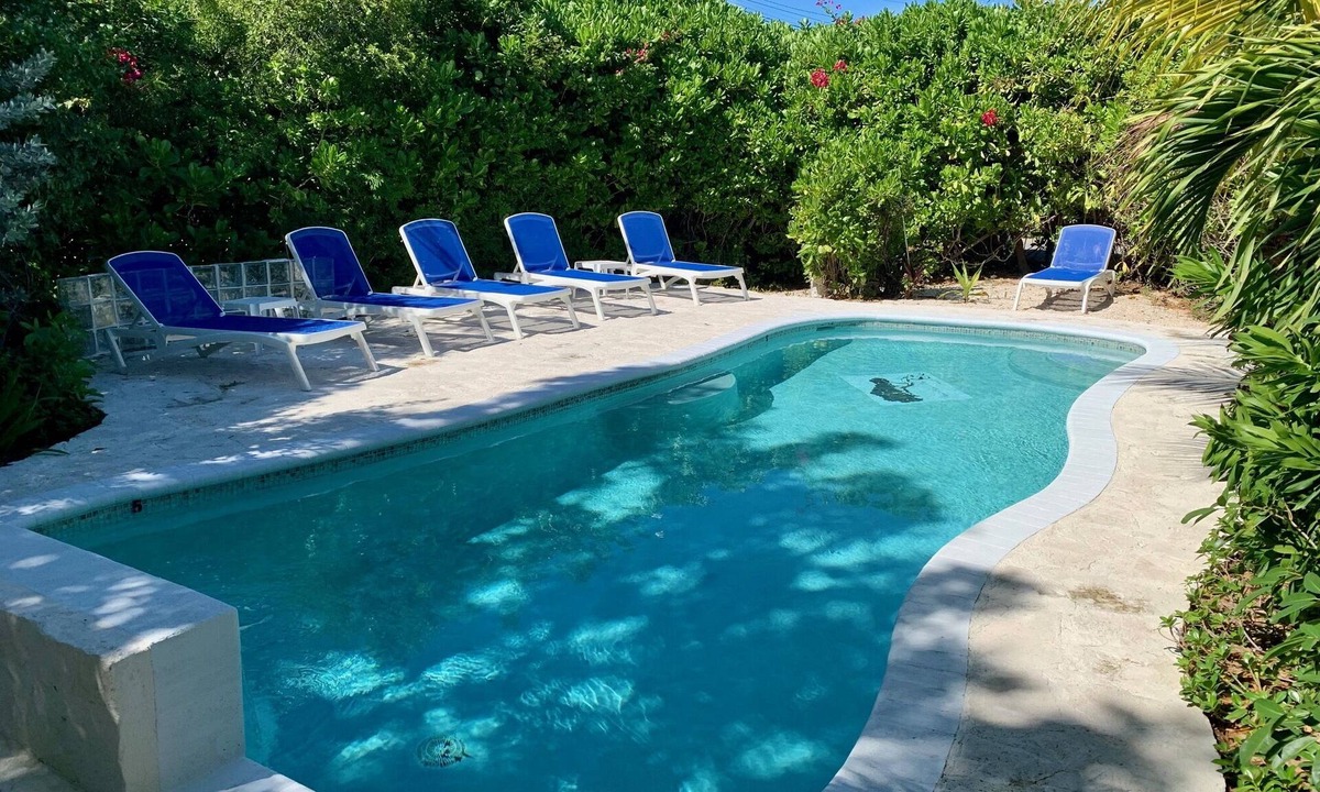 The Bight Villa | Grace Bay Beachwalk Villa with 2 Bedrooms, shared Pool and private Deck