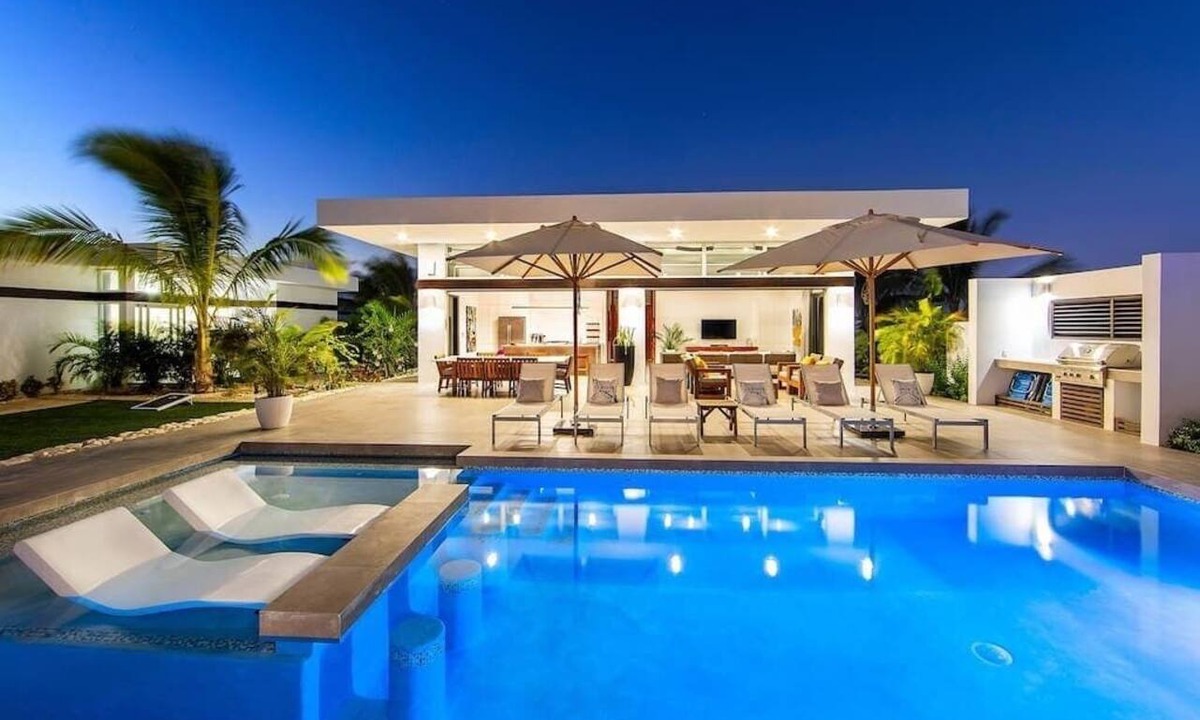 Long Bay Villa | Great for Friends/Families, Private Villa w/Pool 9