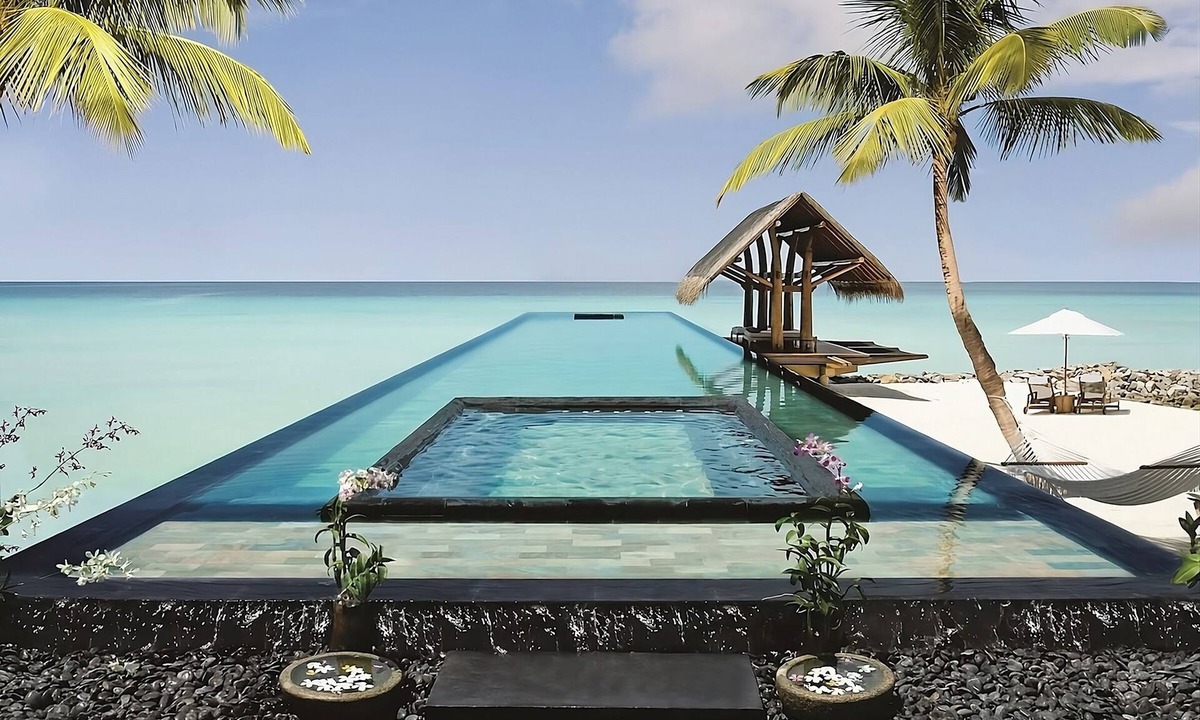 Reethi Rah House | Great Relaxing Overnight Stay! Beach View w/Private Pool and Indoor Spa Tub!
