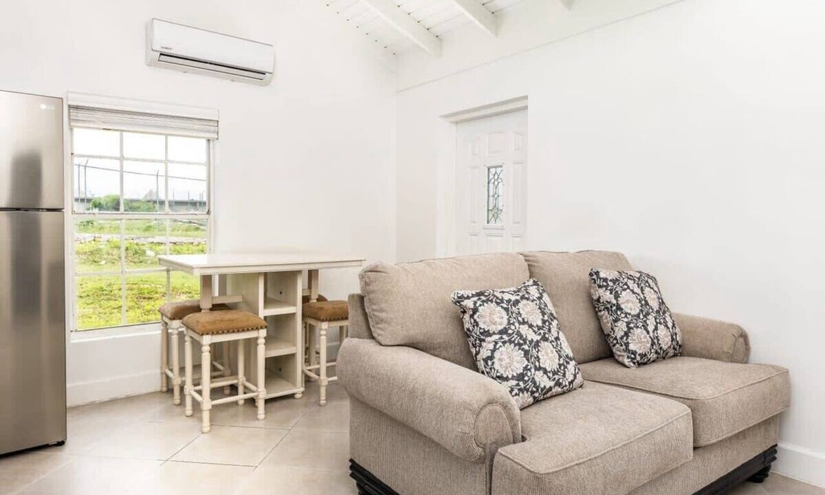 Bottle Creek House | Lagoon-View Home Near Beach & Water Sports