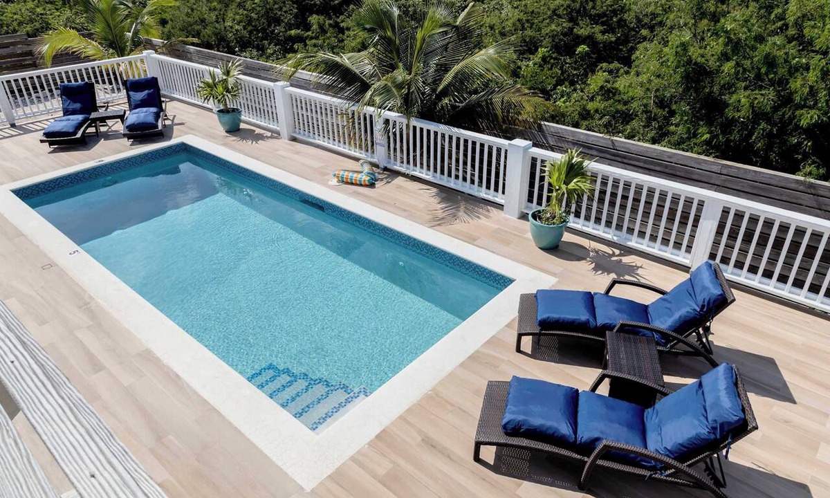 Leeward Settlement Apartment | Long Bay Villa: Pool, Beach Access & Parking