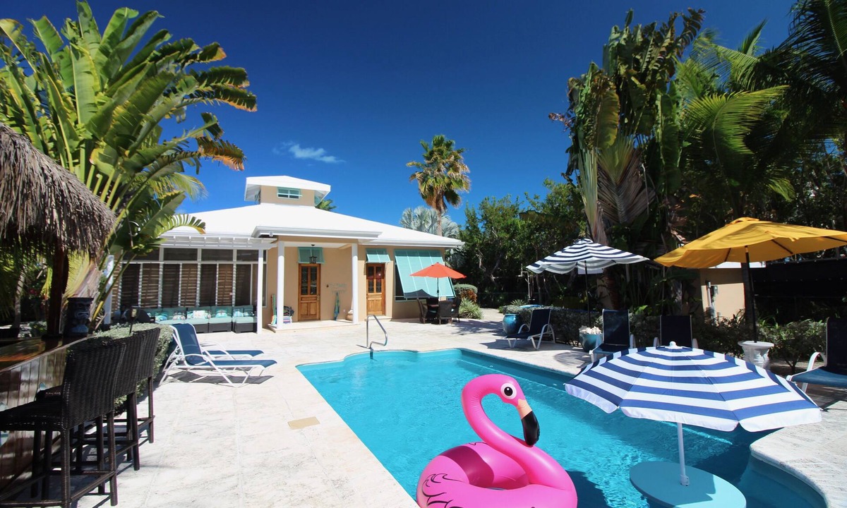 Leeward Settlement Villa | Private Pool and Fun Tiki Bar/4 Min Walk to Beach/Sleeps 6
