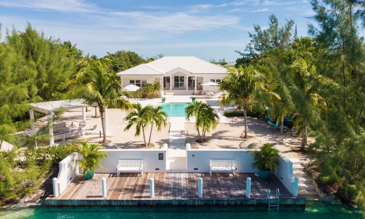 Leeward Settlement Villa | Seagrace Villa Luxury villa