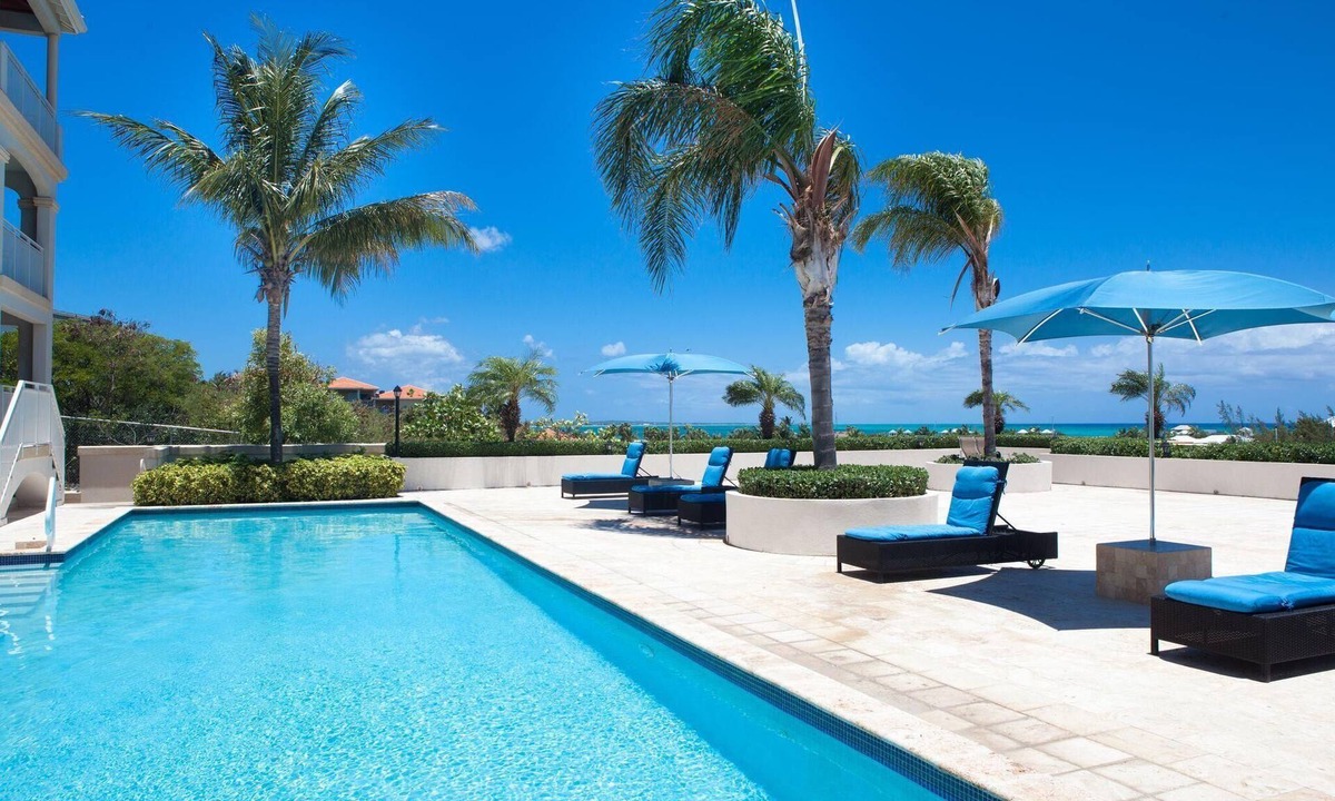 The Bight Apartment | Spacious Beach Studio - Minutes from Grace Bay