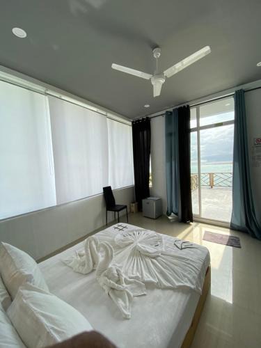 Gulhi House | String Wave Maldives