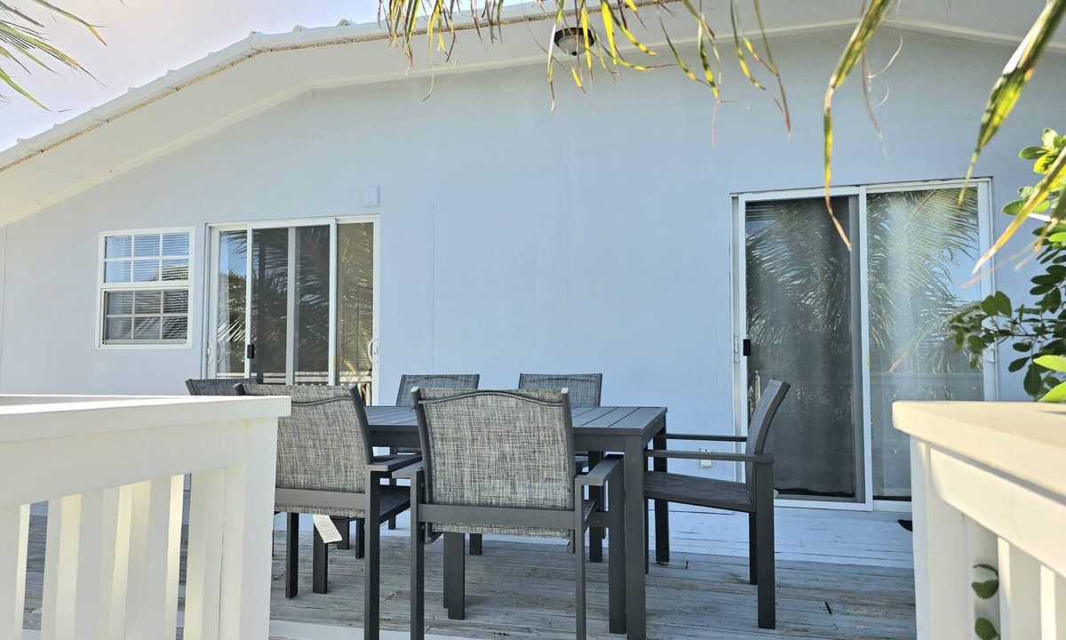 Ocean Point Cottage | Swan cottages #6 1 BR/Waterfront