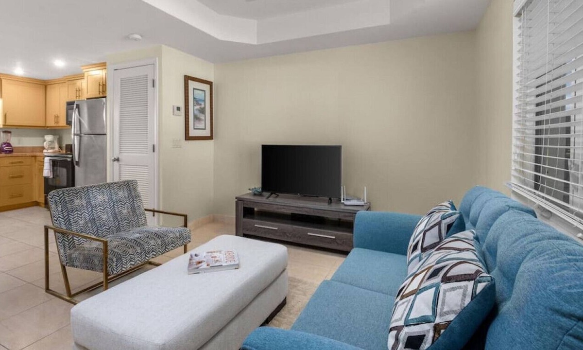 Venetian Road Settlement Apartment | Sweet 1 Bedroom Loft, Central