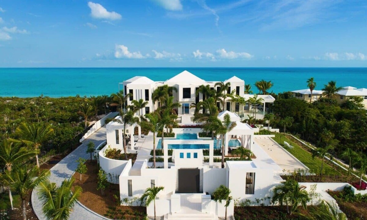Long Bay Hills Villa | Triton Luxury Villa | Luxurious 12 bedroom beach villa on Long Bay Beach