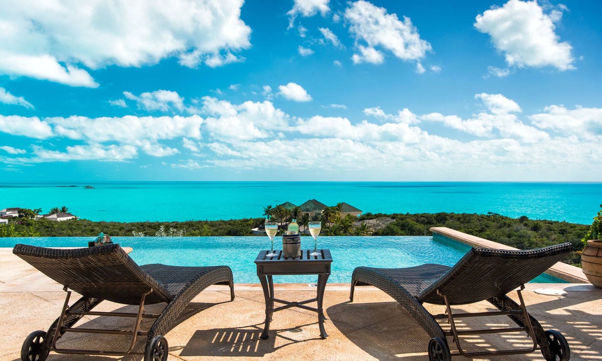 Venetian Road Settlement Villa | Turquoise Views from Every Room - Private Villa