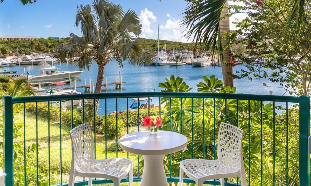 The Bight Condo | TURQUOISE TURTLE Waterfront Island Luxury
