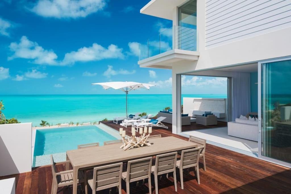 Long Bay Hills Villa | Villa Helios - Long Bay Beach