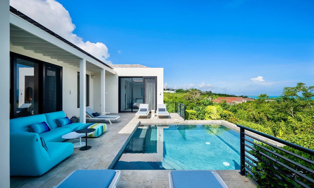 Blue Mountain Villa | Villa Pluto · Award-Winning · Private · Concierge