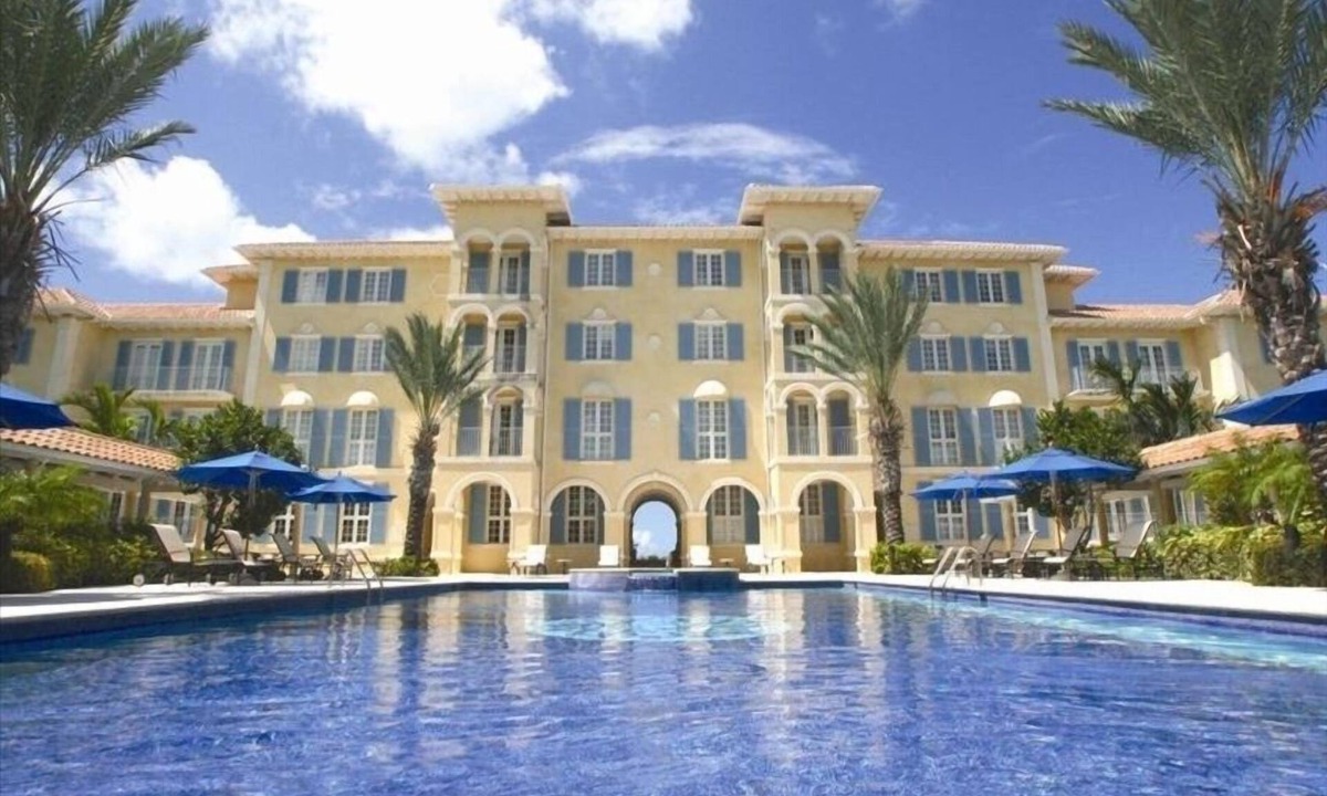 Grace Bay Condo | Villa Renaissance 502: First Floor Deluxe 2 Bed, Pool/Garden View-sleeps 4-5