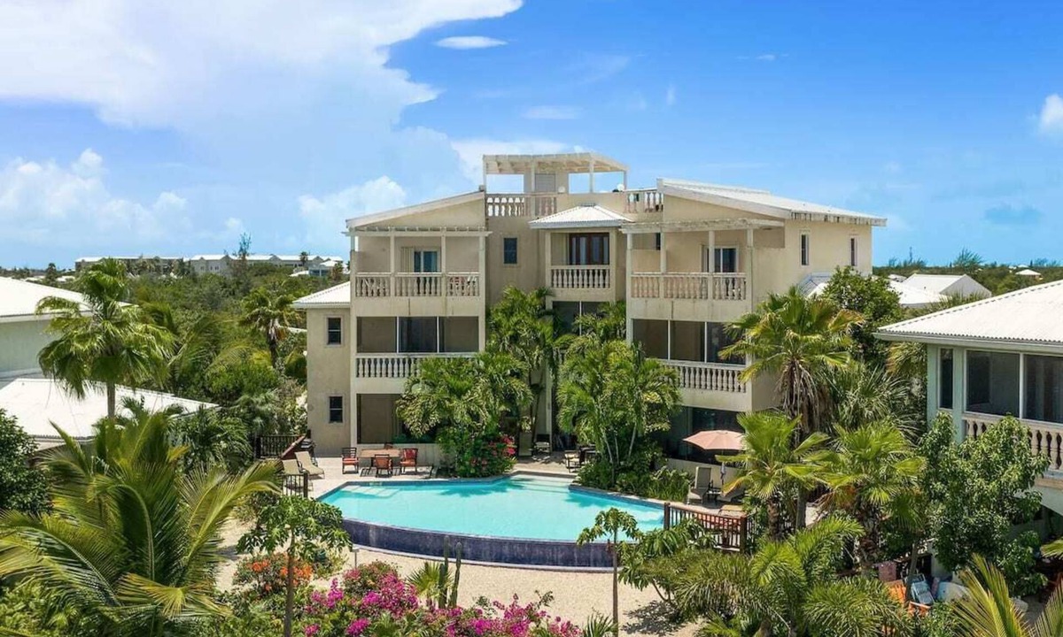 Leeward Settlement House | Walk To Beach, Grace Bay, W/Large Pool! (#2,3,4)