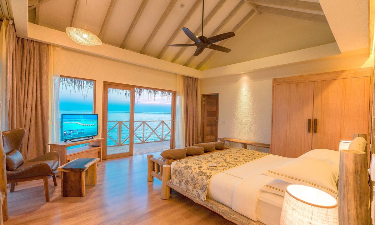 Uthurumaafaru Resort | You & Me Maldives - Adults Only - Premium All-Inclusive