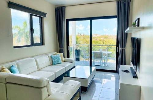 Grace Bay Condo | 1 Bedroom Luxury Condo - In the heart of Grace Bay