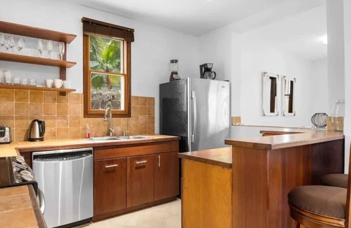 Leeward Settlement House | 25% Off Aug 14-19! Grace Bay, Pool, Views! (#4)*