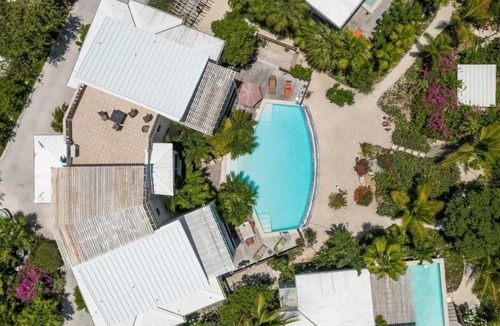 Leeward Settlement House | 25% Off July WkDays! Grace Bay, Pool, Views! (#4)*