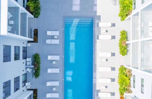 Grace Bay Apartment | 25% Off Sept 10-12! Walk 2 Beach, Pool Z-B103