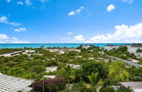 Leeward Settlement House | 25% Off Sept WkDays! Ocean Views, Grace Bay!(#3)