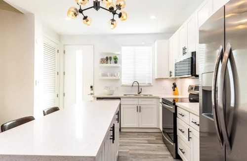 Grace Bay Hills House | 30% Off Aug WkDays! Walk To Beach -Pool-CV41-3