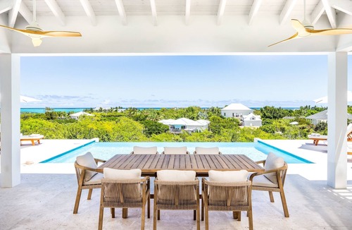 The Bight Villa | AMANERA "peaceful water" NEW Villa with Ocean View - Walk to Beach