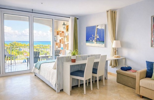 The Bight Resort | Artist's Studio Grace Bay Views, Providenciales