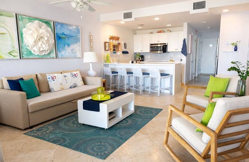 The Bight Resort | Artist's Studio Grace Bay Views, Providenciales