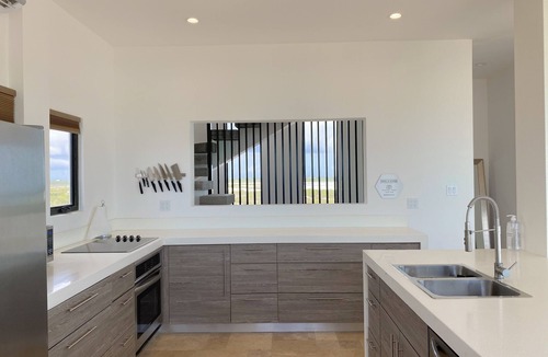 Juba Sound House | Beachfront Villa, Pool, Rooftop Terrace and Ocean Views!