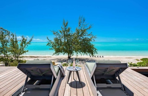 Long Bay Villa | Beachfront Villa w/Pool & Ocean Views