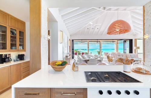 Venetian Road Settlement Villa | Bristol Breeze