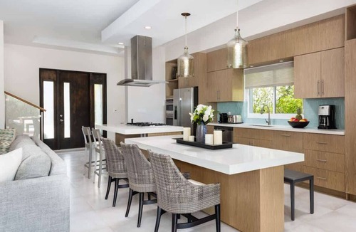 Leeward Settlement Villa | Canal Front Villa w/Pool & Balcony Views