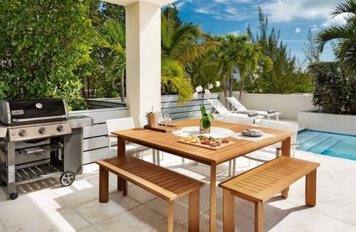 Leeward Settlement Villa | Canal Front Villa w/Pool & Balcony Views