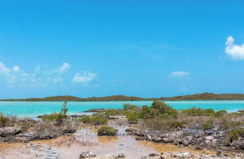 Ocean Point House | Chalk Sound Lagoon Views with Beach Access