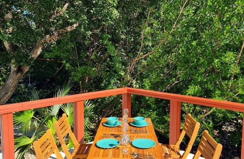 Long Bay Apartment | Charming 1-bedroom apartment with WiFi and AC in lovely Long Bay Hills