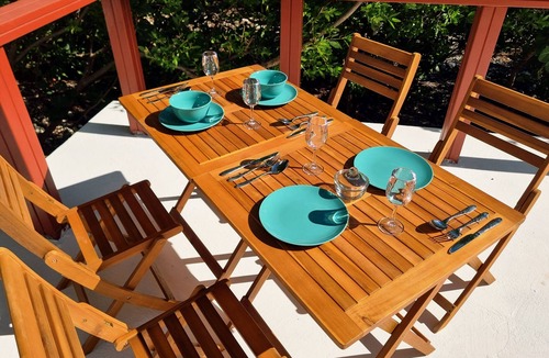 Long Bay Apartment | Charming 1-bedroom apartment with WiFi and AC in lovely Long Bay Hills