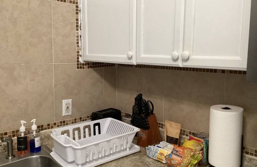 Cockburn Town Condo | Colwins #3 Family/Group w/Movie Room Sleeps 8