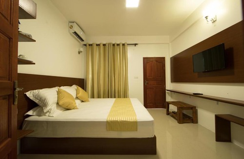 Dhangethi House | CrystaL Dives