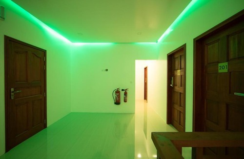 Dhangethi House | CrystaL Dives