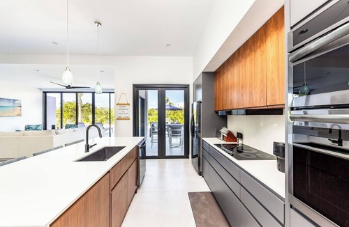 Grace Bay Villa | Discounted Rates ! TAKE 15% off - Brand New 3BR Grace Bay Villa, Beach, Bikes