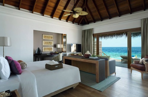 Mudhdhoo Hotel | Dusit Thani Maldives
