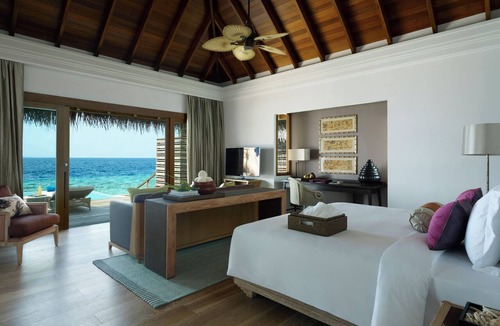 Mudhdhoo Hotel | Dusit Thani Maldives