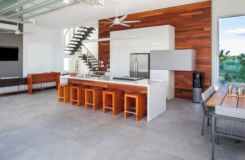 Long Bay Villa | Elite Villa with Pool, Steps from the Beach (11)