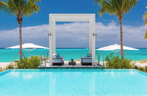 Leeward Settlement Villa | Emerald Pavilion 7BR