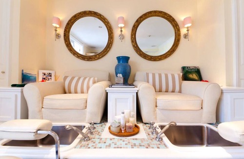 Grace Bay Hotel | Exclusive Beachfront Experience with Pool, Gourmet Dining, and Stunning Views
