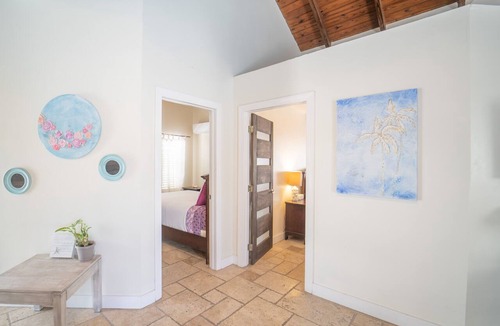 Grace Bay House | Fleur de Mer Villa Gracebay (semi-detached) 2bath2bed- 2min drive from the beach