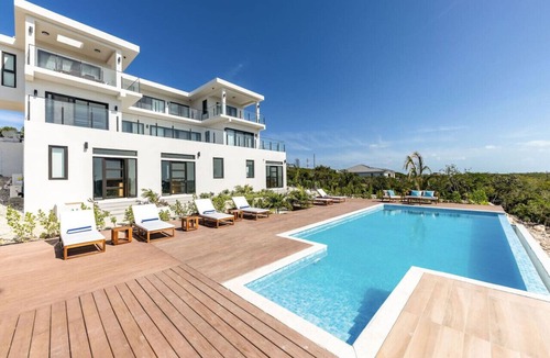 Long Bay Apartment | Jade@Long Bay Retreat-Luxury Stay near Grace Bay